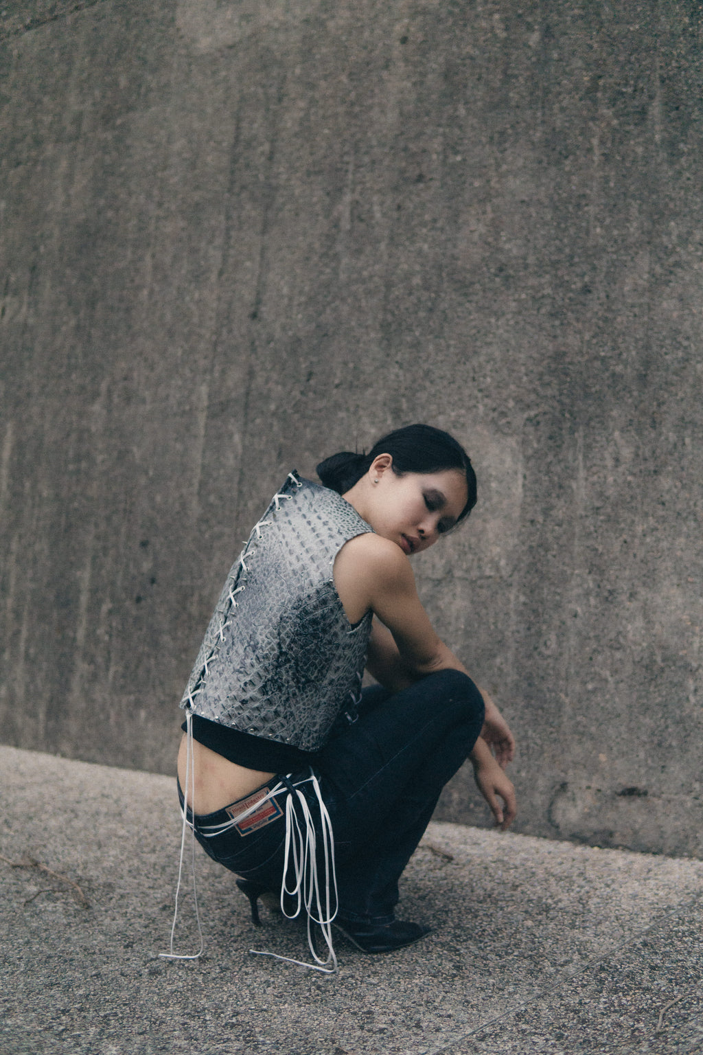 LEATHER VEST — CUROJA — 01